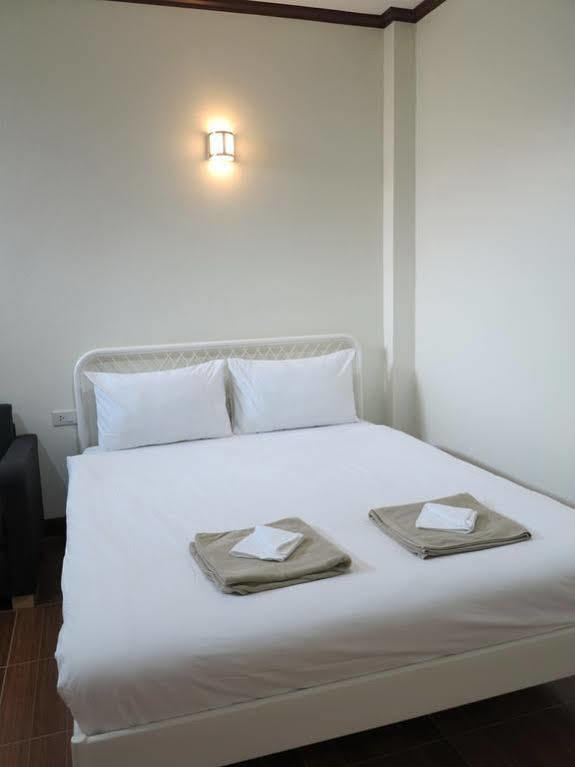 Pro Chill Krabi Guesthouse Екстер'єр фото